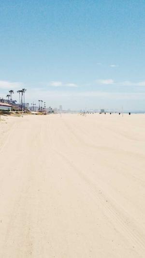 易烊千玺吃瓜的视频截图3